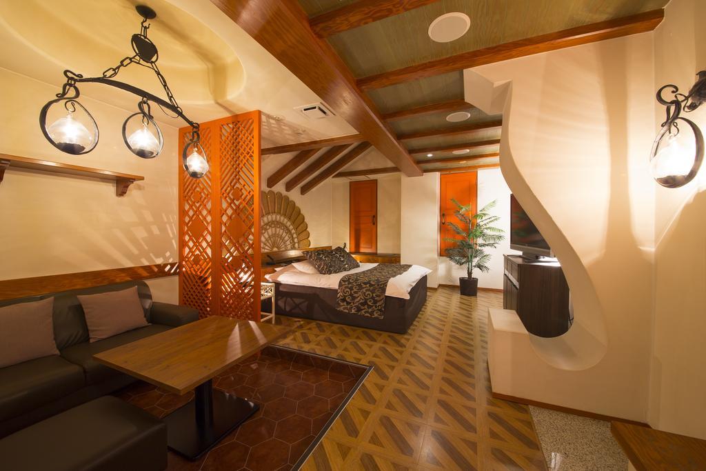 אוסקה Hotel Beni East (Adults Only) חדר תמונה