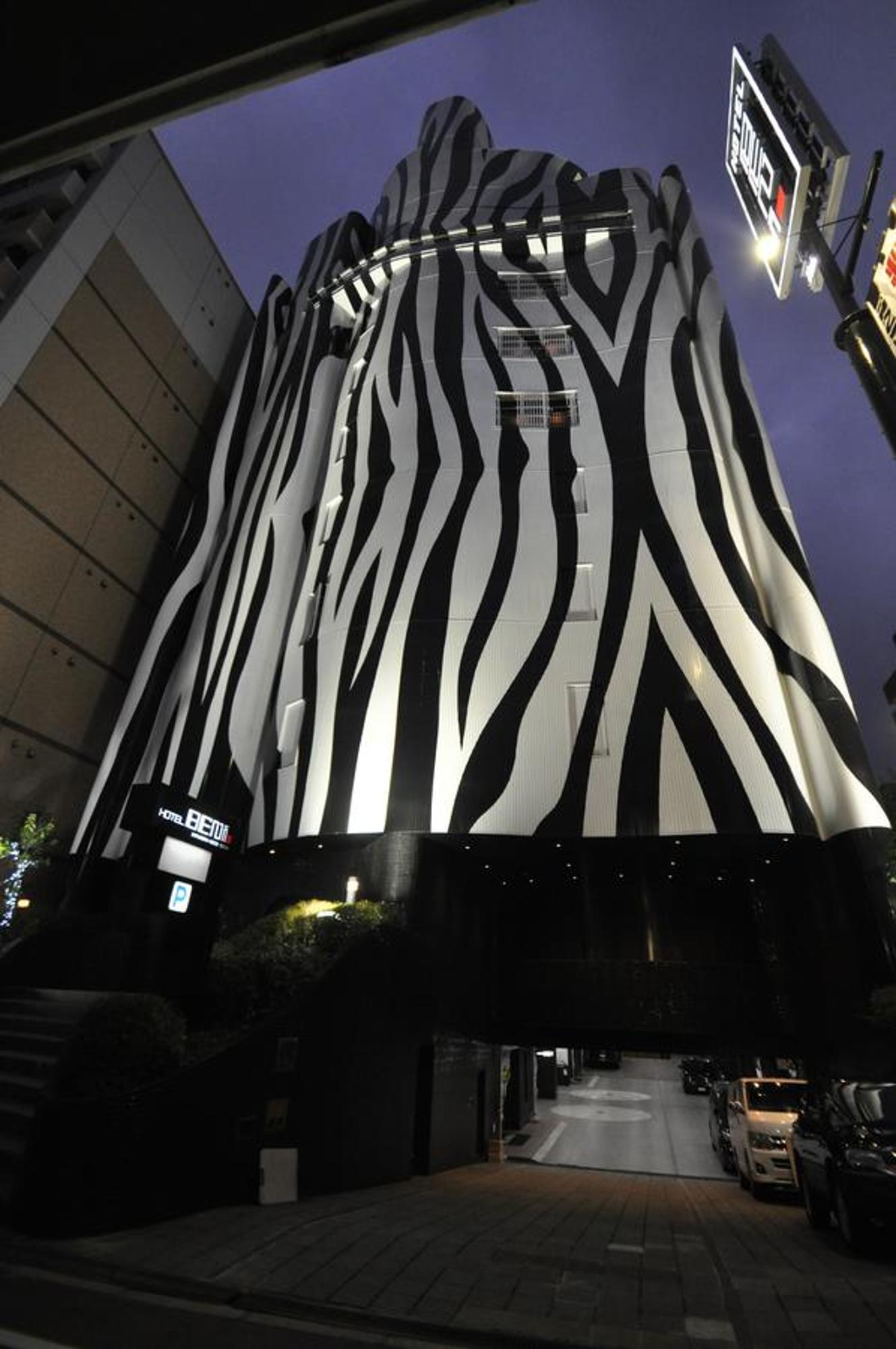 אוסקה Hotel Beni East (Adults Only) מראה חיצוני תמונה