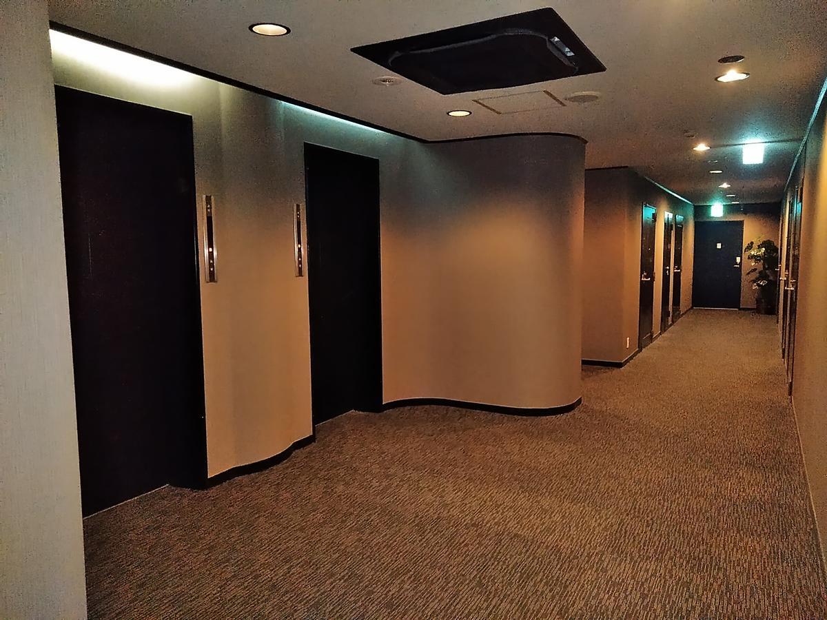 אוסקה Hotel Beni East (Adults Only) מראה חיצוני תמונה